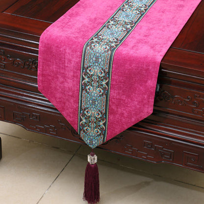 American-style Table Runner