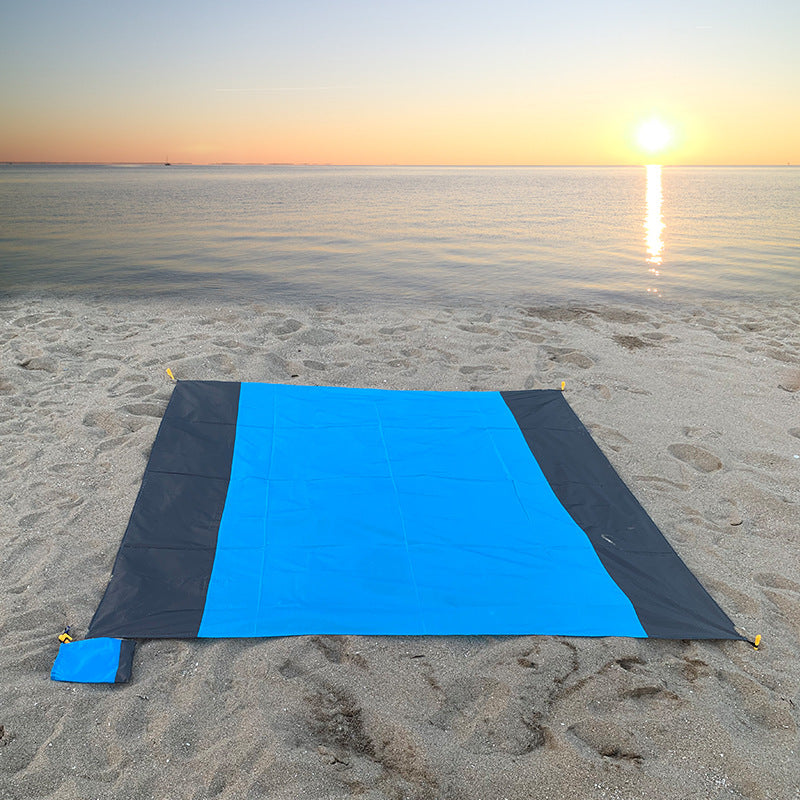 Outdoor Camping Waterproof & Foldable Two-color Picnic Mat