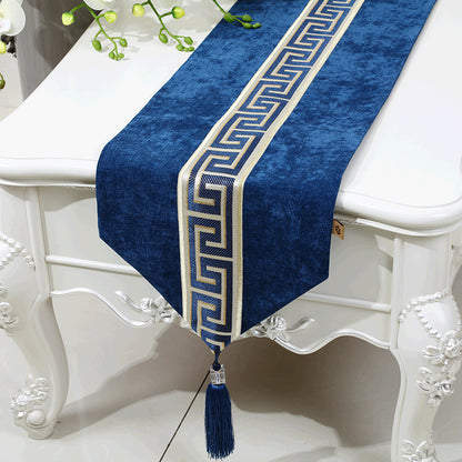 American-style Table Runner