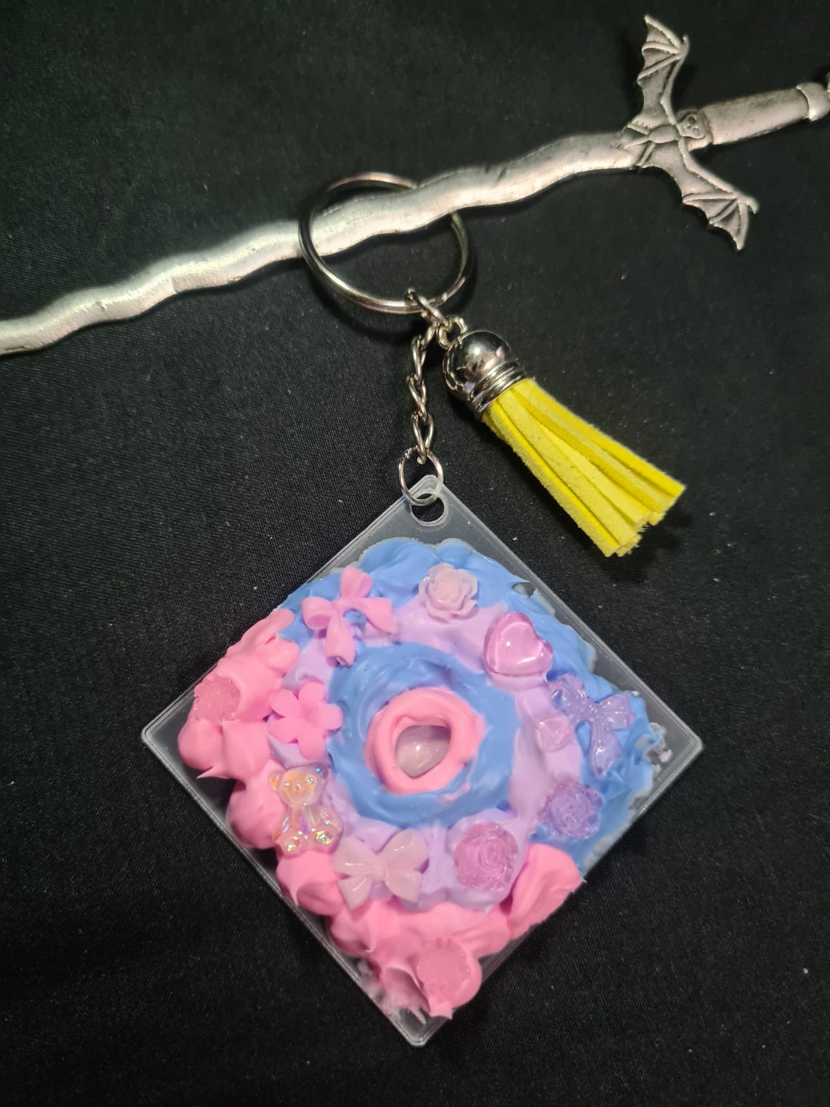 Blushing Bow Frost Keychain