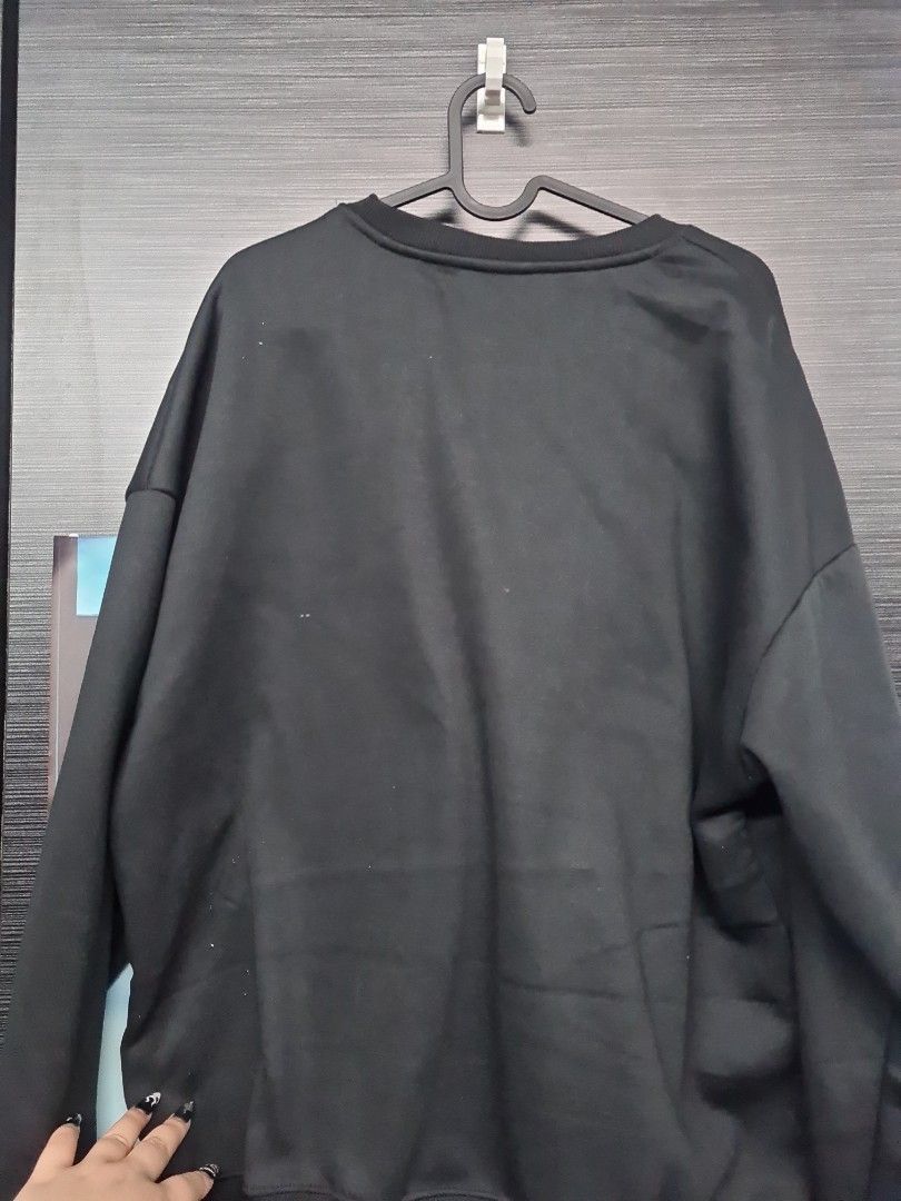 Black Pullover Shirt / Tee