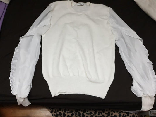 White Pullover Top