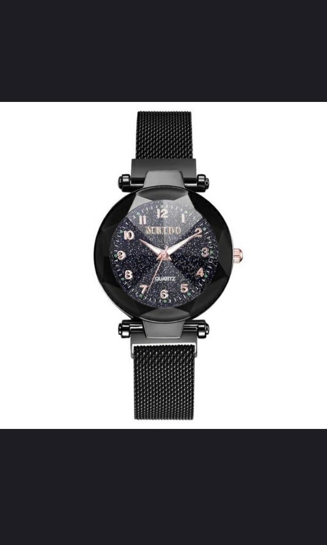 Women Magnet Wristwatch